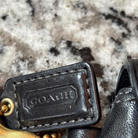 Authentic leather clutch/wristlet - Picture 3 of 3